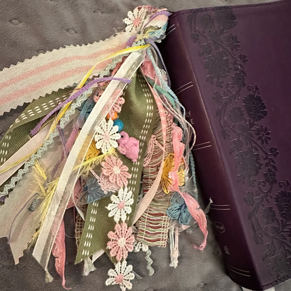 Colorful Ribbon and Lace Bundle - Picture 3 of 4